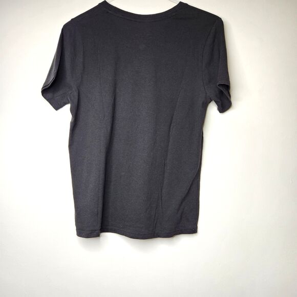 Hello Kitty Black Graphic Tee Shirt Sanrio 2022 Apple Print Size M Animae - Picture 4 of 7